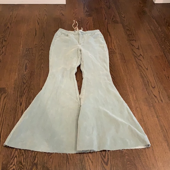 ❤️ Free People CRVY High-Rise Lace-Up Flare Size 31 CRVY Color Mint - Picture 10 of 12